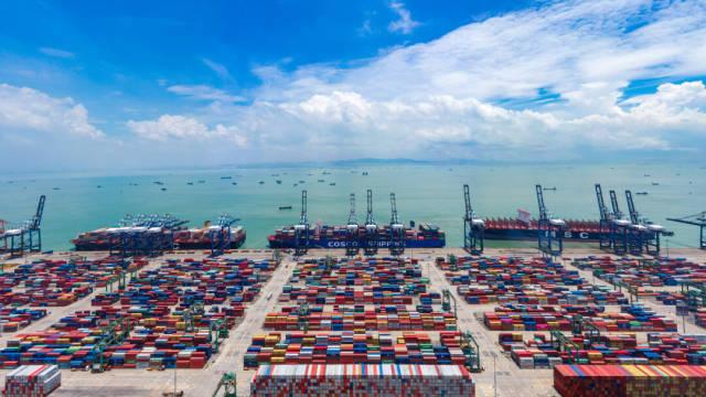 广州汇集世界一流的港口、完善的现代海洋产业体系、丰富的海洋科教资源和深厚的海洋文化底蕴