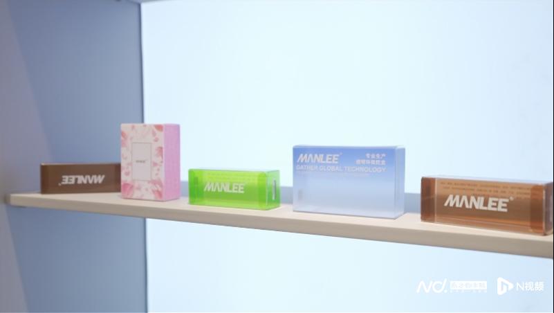 万利科技生产的环保胶盒。南都、N视频记者陈灿荣 摄